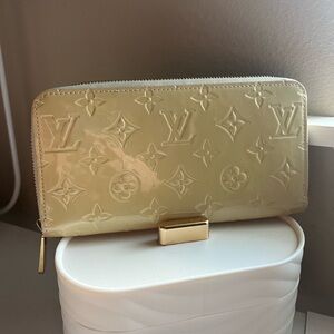 Louis Vuitton Patent Yellow Vernis Wallet w/ COA